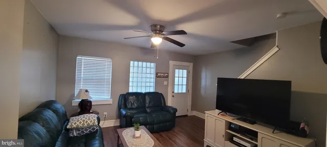 $307,000 | 1022 West Oregon Avenue, Philadelphia, PA 19148