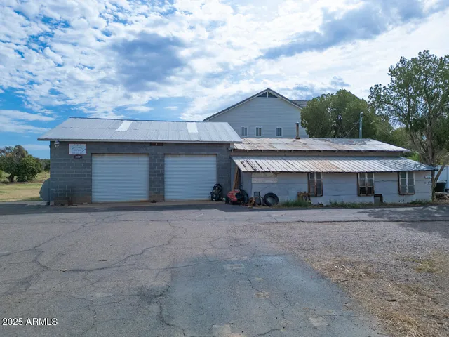 $950,000 | 3131 North Gilbert Road, Unit H, Mesa, AZ 85203