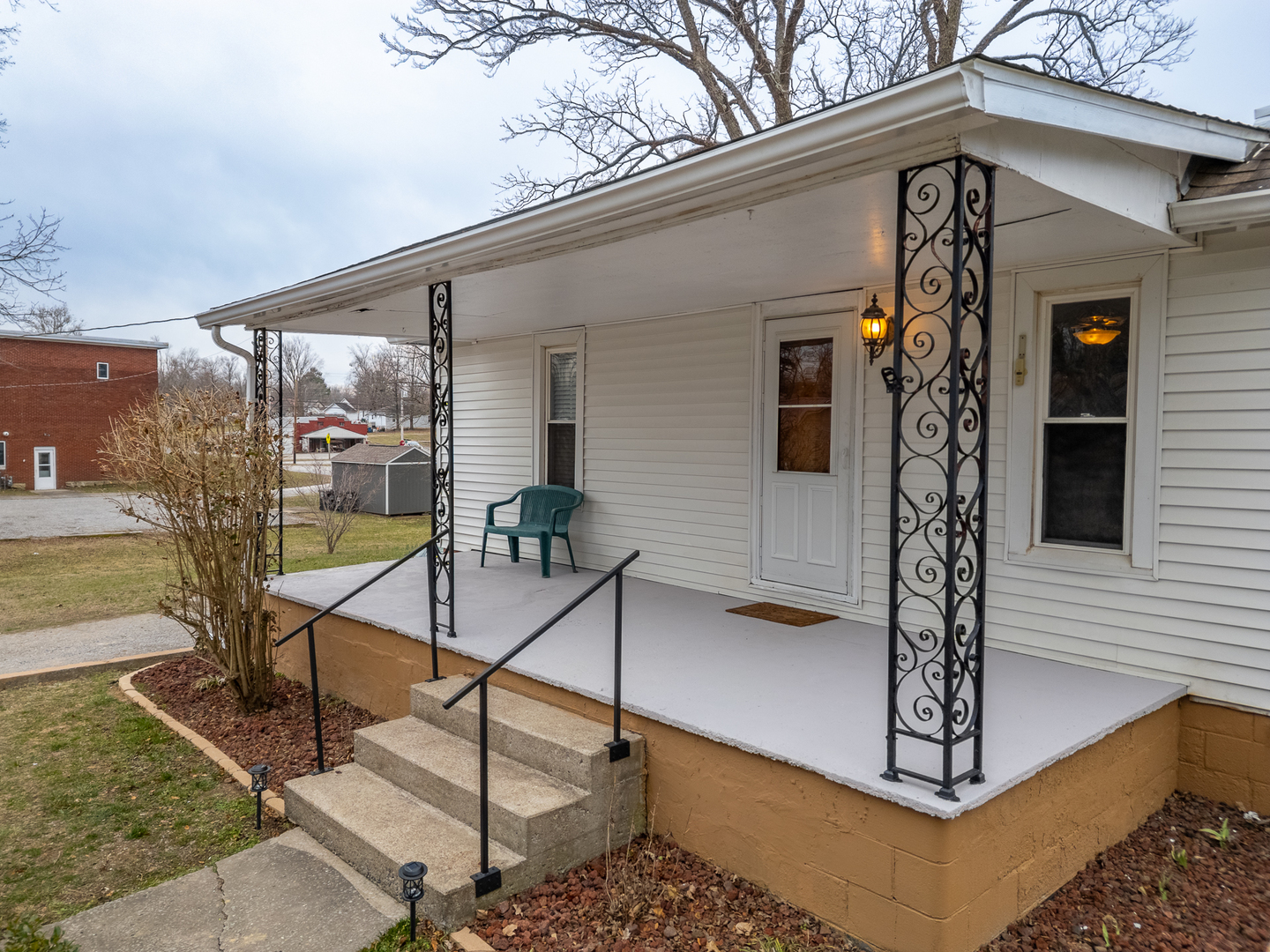 107 Seminary Street Creal Springs, IL 62922 - Photo 6 of 43