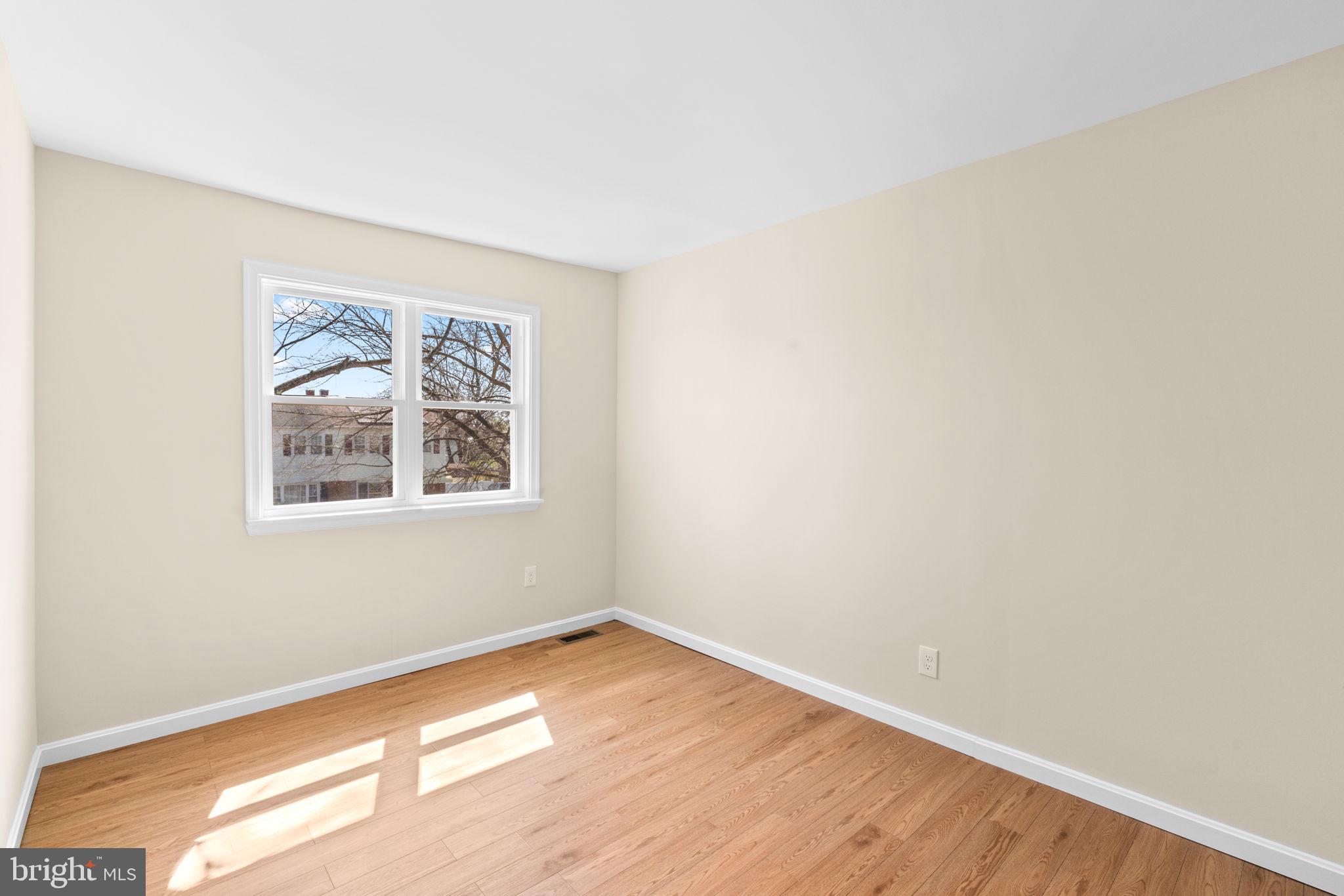 7134 Bexhill Road Windsor Mill, MD 21244 - Photo 24 of 34 an empty room with a window