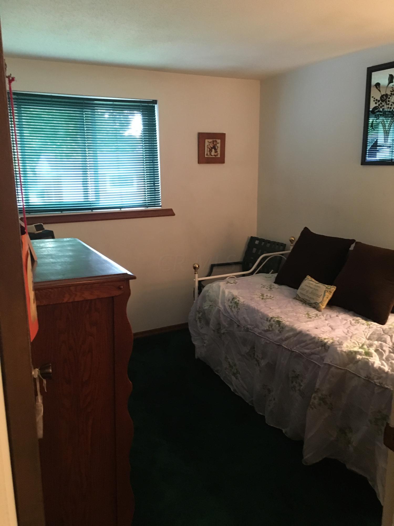 2498 Lipton Road Columbus, OH 43232 - Photo 25 of 35 Gallery Image 25
