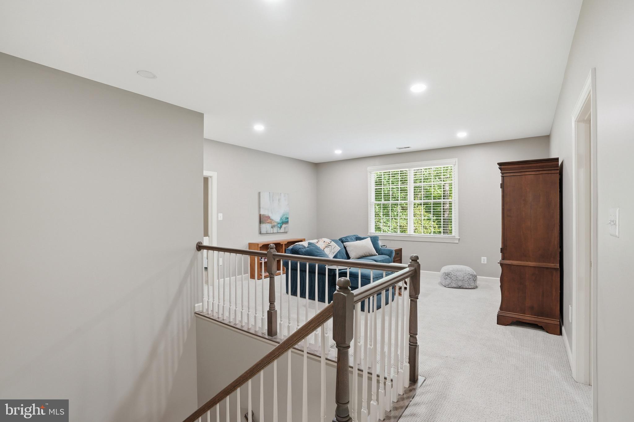 1133 Springvale Road Great Falls, VA 22066 - Photo 41 of 83 Upper hall