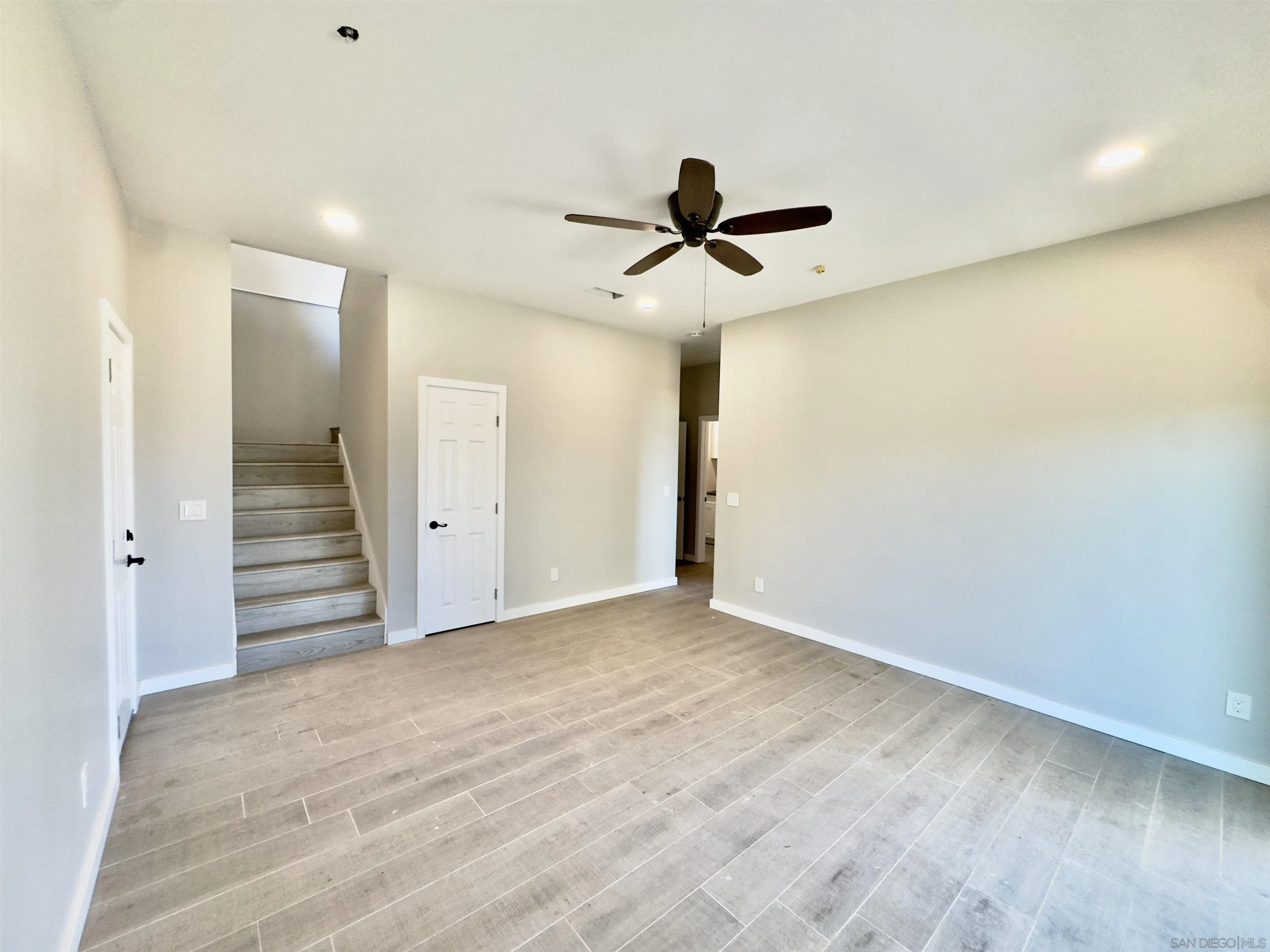 11677 Valle Vista Road Lakeside, CA 92040 - Photo 31 of 44 a view of empty room with wooden floor