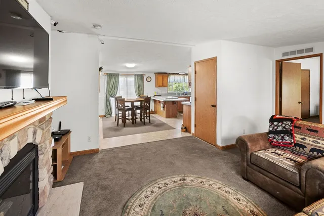 $650,000 | 1669 Ed Klug Road, Franklin, NY 13775