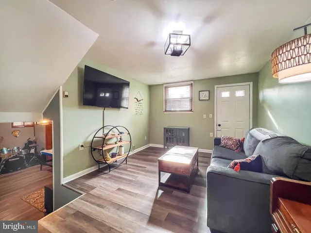 $549,900 | 601 Austin Drive, Fairless Hills, PA 19030