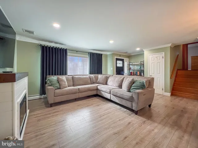 $549,900 | 601 Austin Drive, Fairless Hills, PA 19030