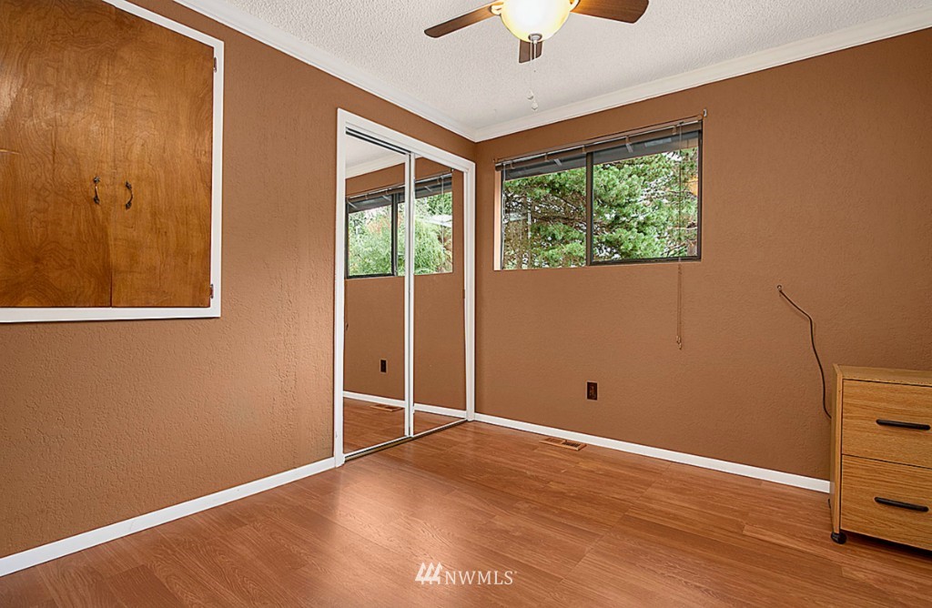 17518 24th Avenue Southeast Bothell, WA 98012 - Photo 11 of 20