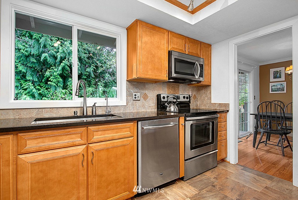 17518 24th Avenue Southeast Bothell, WA 98012 - Photo 8 of 20