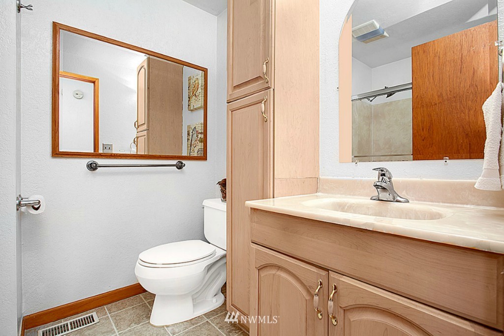 17518 24th Avenue Southeast Bothell, WA 98012 - Photo 10 of 20