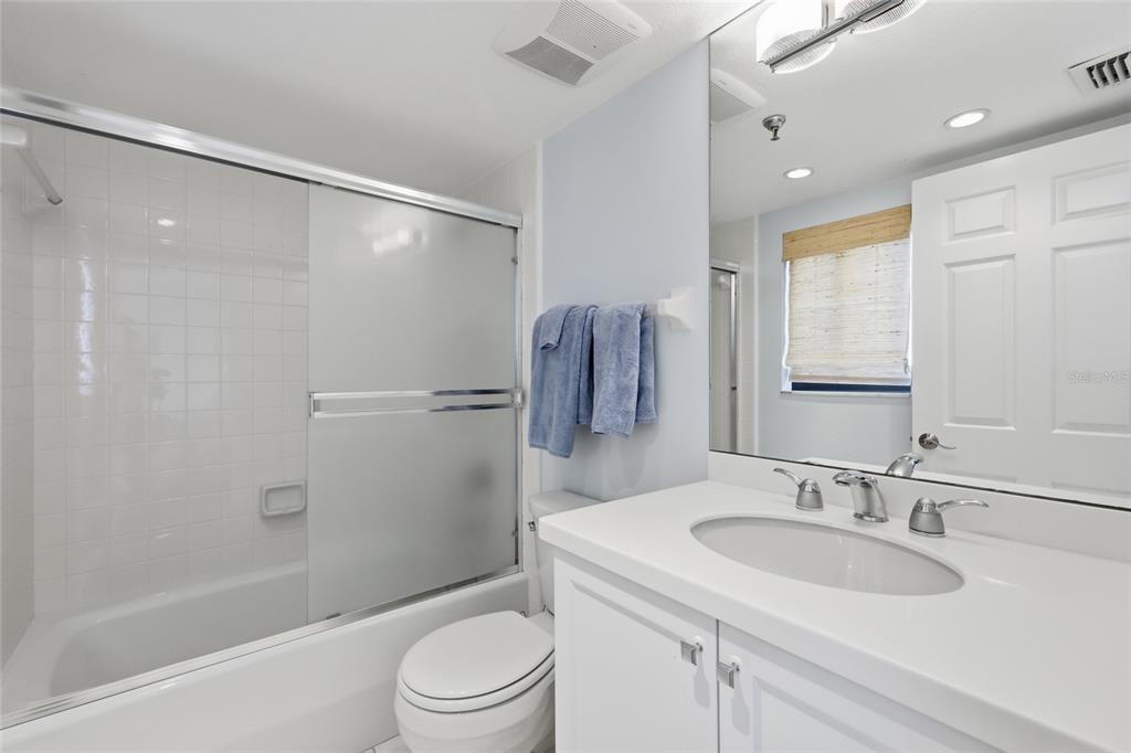 1425 Gulf Of Mexico Drive, Unit 408 Longboat Key, FL 34228 - Photo 11 of 45