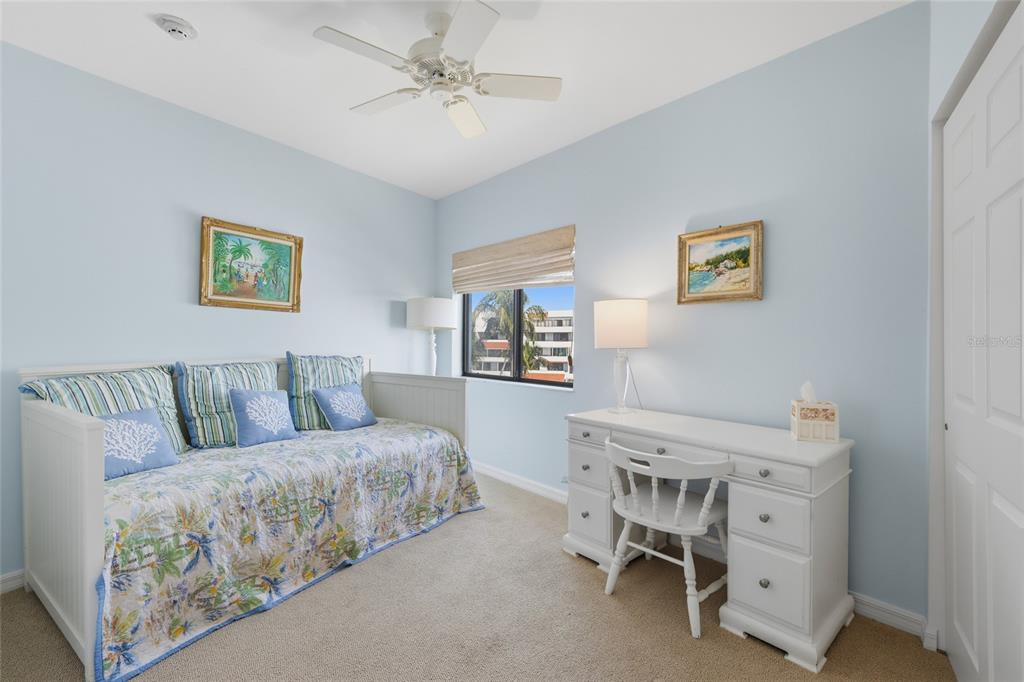 1425 Gulf Of Mexico Drive, Unit 408 Longboat Key, FL 34228 - Photo 13 of 45