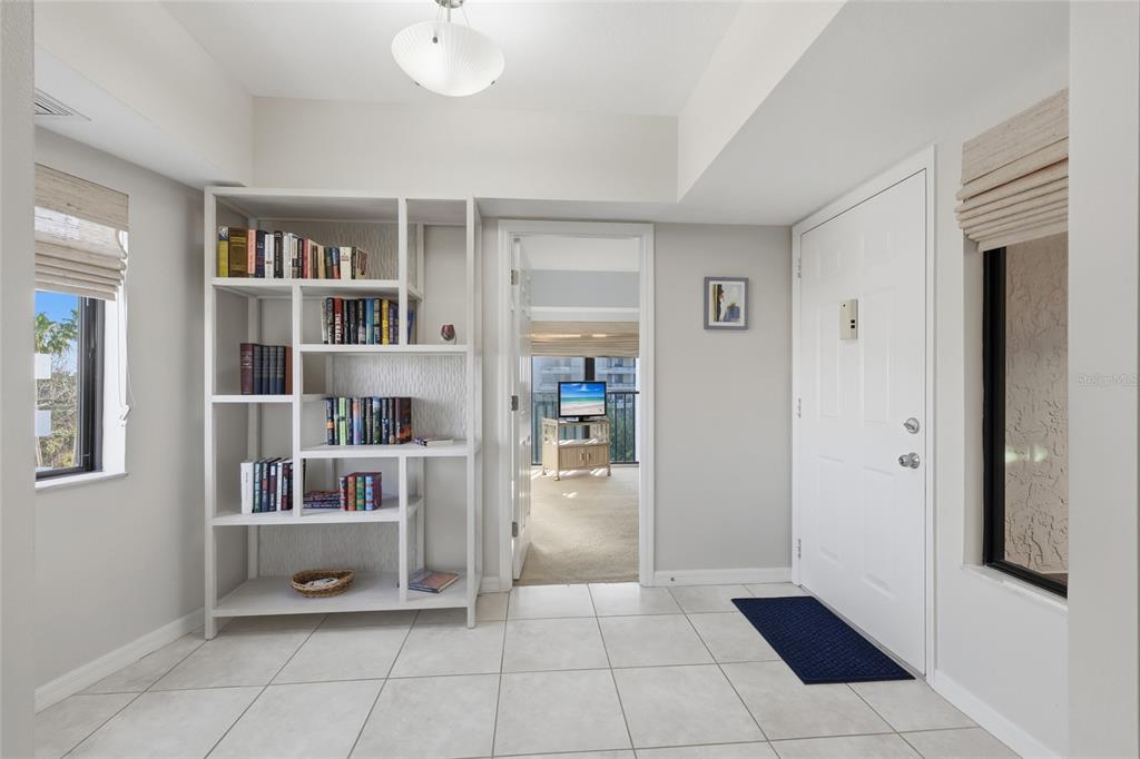 1425 Gulf Of Mexico Drive, Unit 408 Longboat Key, FL 34228 - Photo 8 of 45