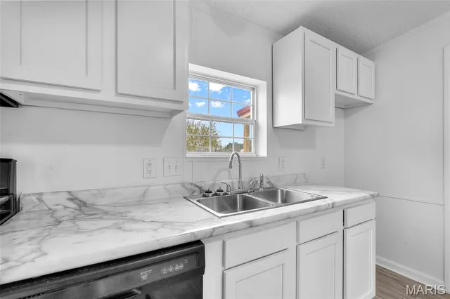 $189,900 | 37 Kyle Drive, Benton, MO 63736