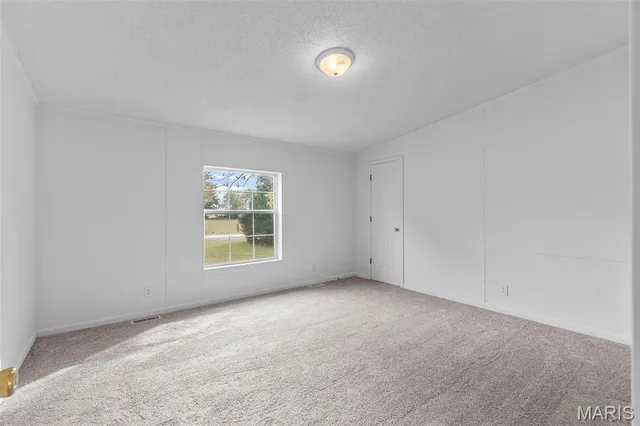 $189,900 | 37 Kyle Drive, Benton, MO 63736