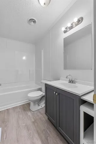 $189,900 | 37 Kyle Drive, Benton, MO 63736