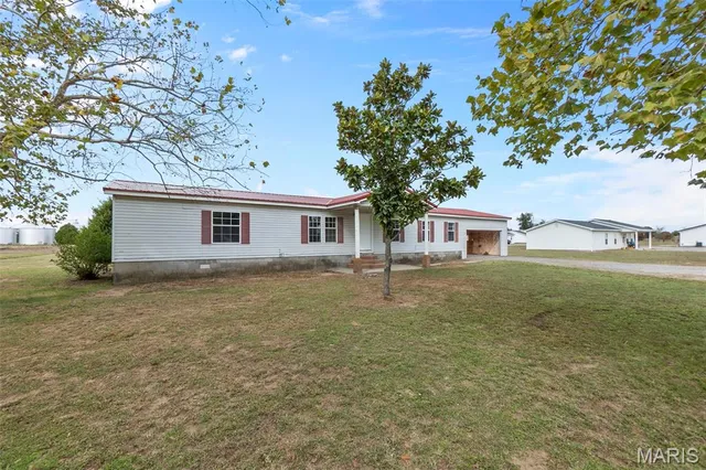 $189,900 | 37 Kyle Drive, Benton, MO 63736