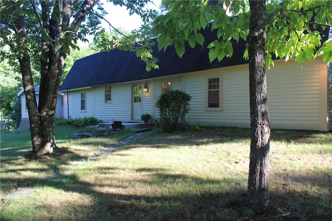 726 Reservoir Road Burrillville, RI 02859 - Photo 3 of 47