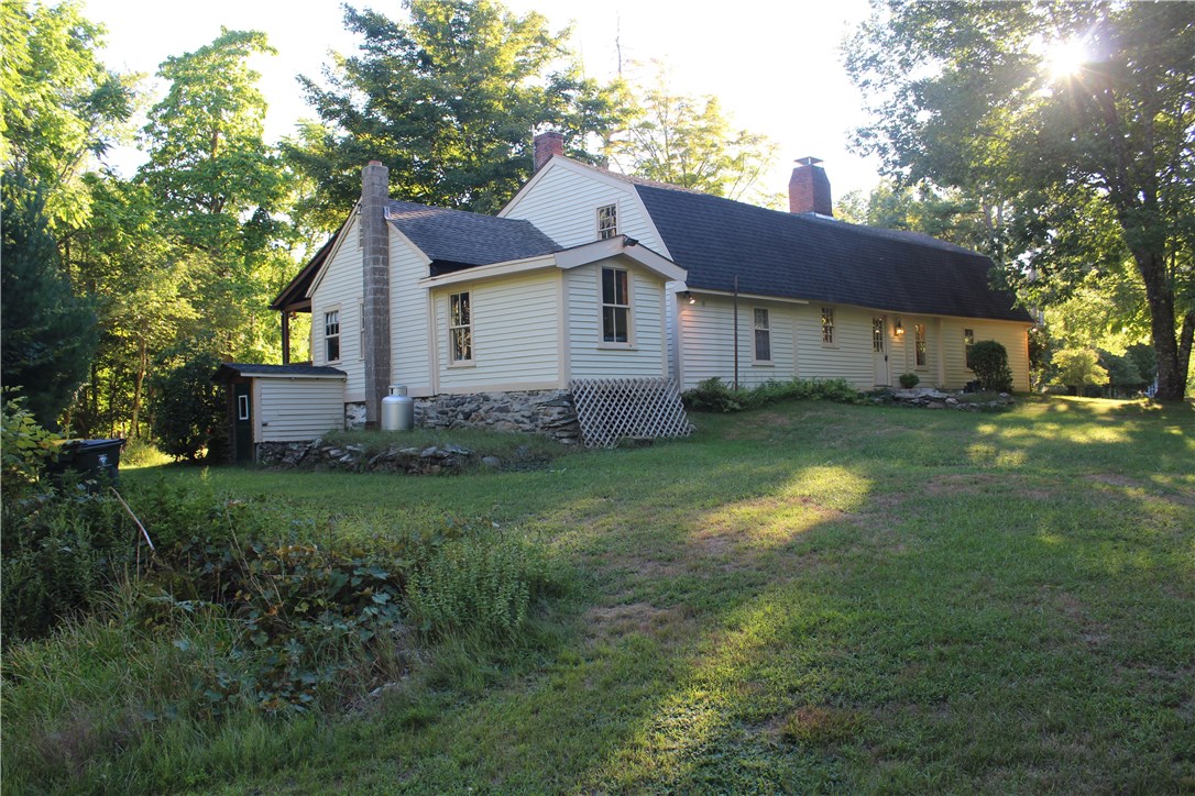 726 Reservoir Road Burrillville, RI 02859 - Photo 9 of 47