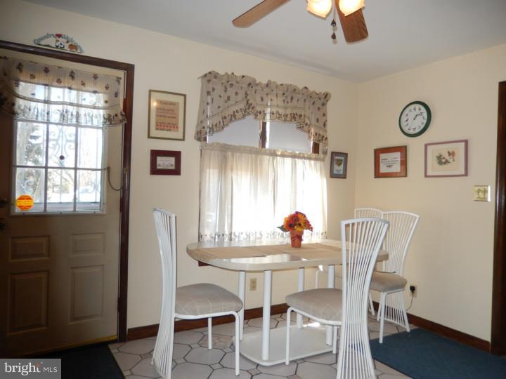 5240 Lake Road Newfield, NJ 08344 - Photo 11 of 24 Kitchen