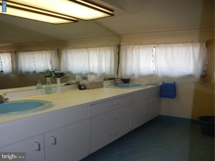 5240 Lake Road Newfield, NJ 08344 - Photo 14 of 24 Master Bathroom