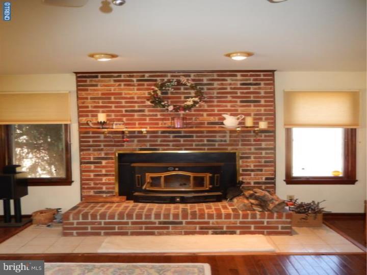 5240 Lake Road Newfield, NJ 08344 - Photo 3 of 24 Fireplace