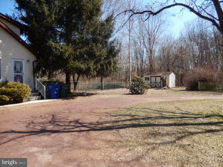 5240 Lake Road Newfield, NJ 08344 - Photo 21 of 24 Exterior Back