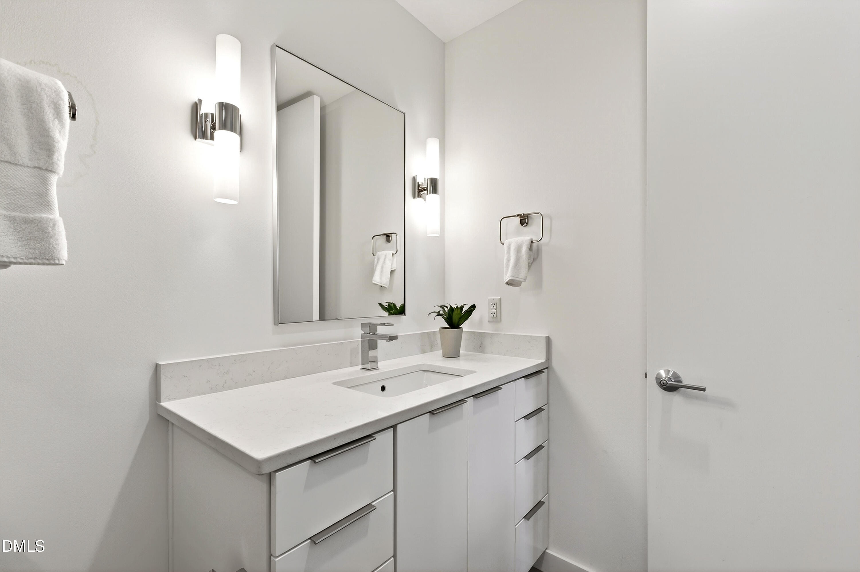 523 South West Street, Unit 311 Raleigh, NC 27601 - Photo 25 of 40 West Street (11)