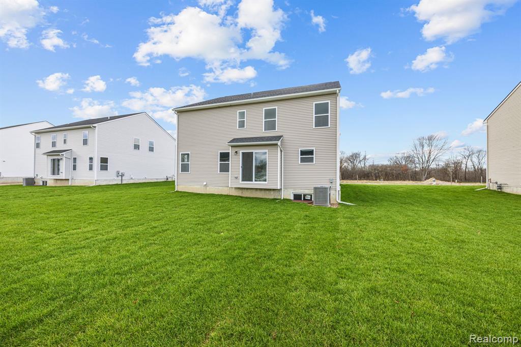 54532 Mockingbird Chesterfield, MI 48047 - Photo 31 of 33