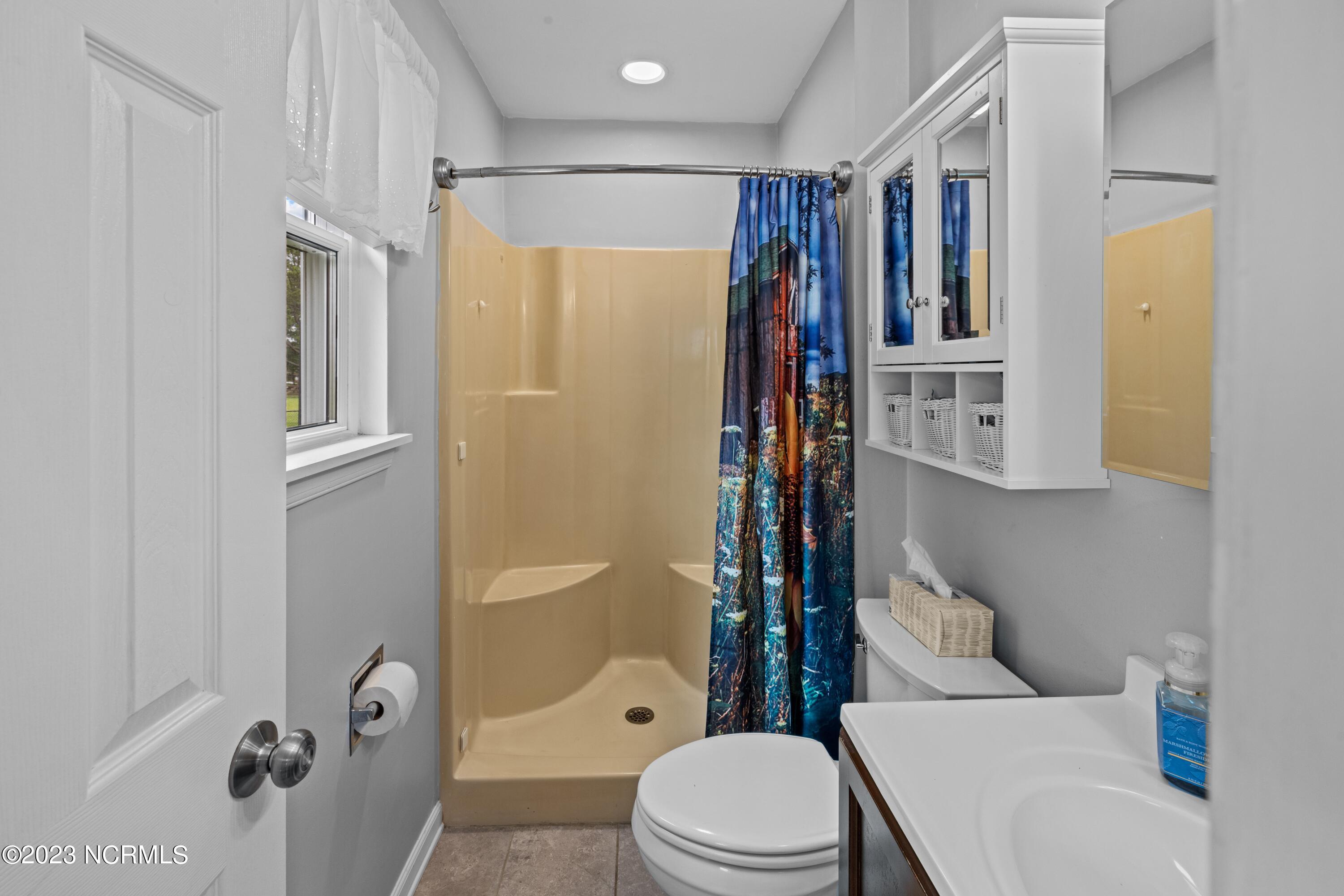 2334 Tulls Creek Road Moyock, NC 27958 - Photo 18 of 22 bath1