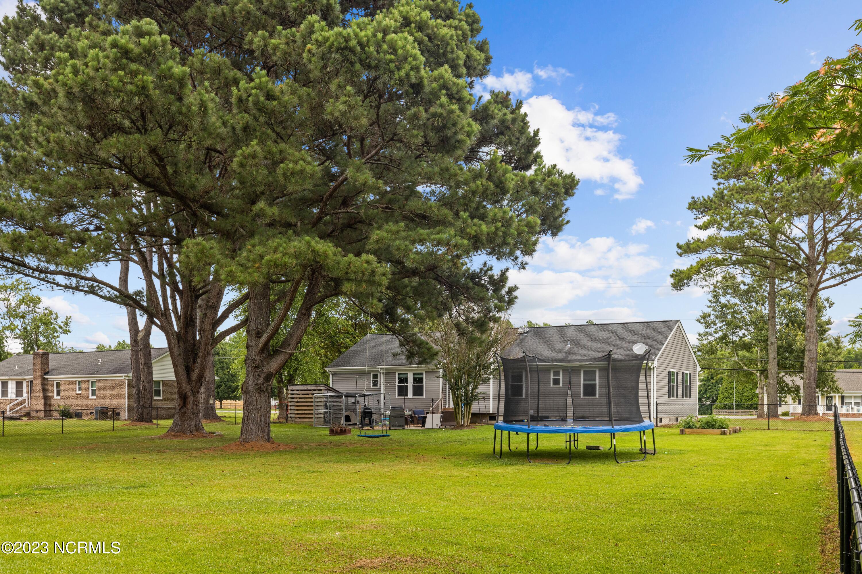 2334 Tulls Creek Road Moyock, NC 27958 - Photo 4 of 22 backyard