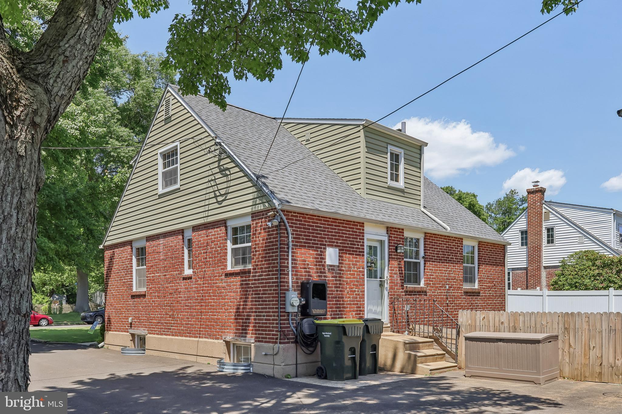 311 Hampton Road Hatboro, PA 19040 - Photo 44 of 53 Side and back of brick house