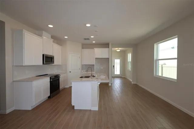 $464,990 | 6711 Yellow Warbler Bend, St. Cloud, FL 34773