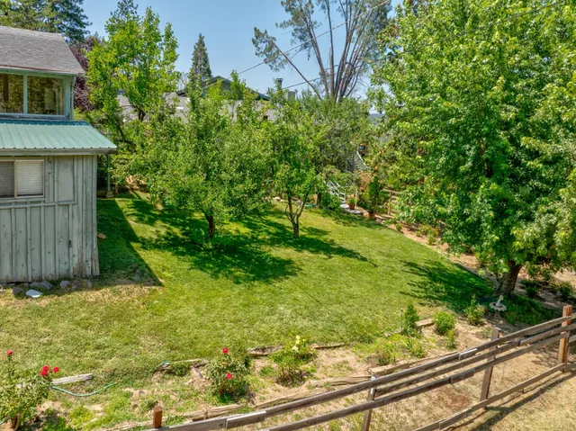 $925,000 | 52038 Road 426, Oakhurst, CA 93644