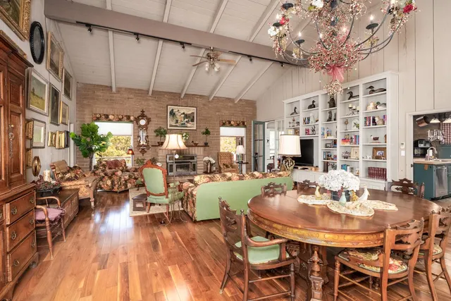 $925,000 | 52038 Road 426, Oakhurst, CA 93644