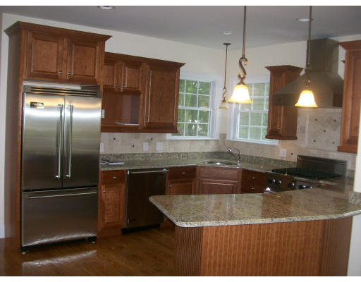 26 Alba Road Wellesley, MA 02481 - Photo 3 of 11