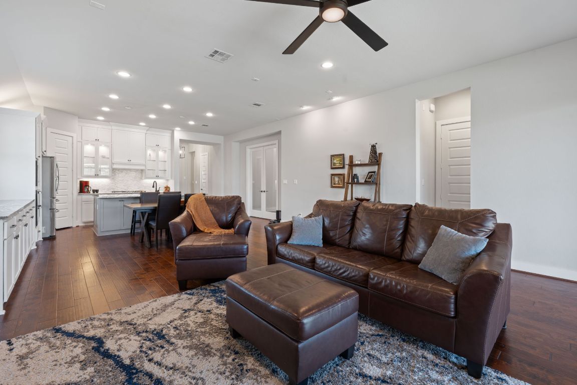 164 Mary Cornelia Cove Buda, TX 78610 - Photo 9 of 33