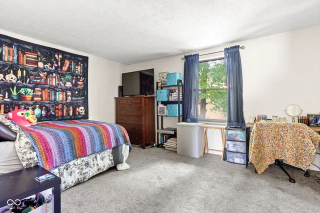 $185,000 | 11529 Sunset Cove Lane, Unit 11529, Indianapolis, IN 46236