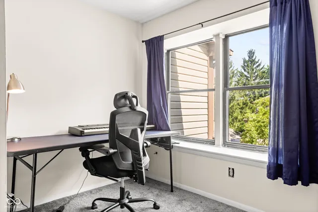 $185,000 | 11529 Sunset Cove Lane, Unit 11529, Indianapolis, IN 46236