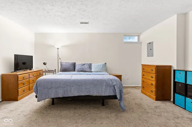 $185,000 | 11529 Sunset Cove Lane, Unit 11529, Indianapolis, IN 46236