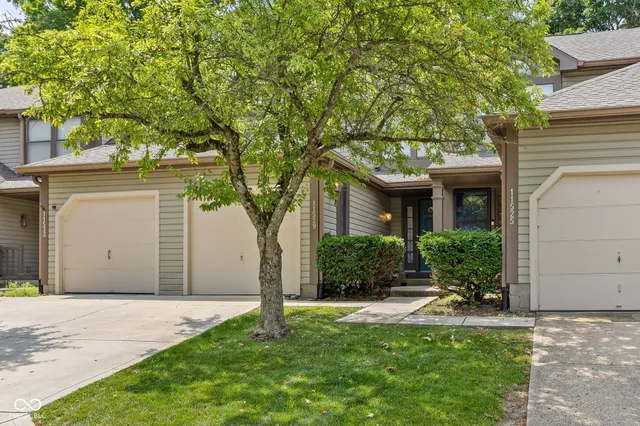 $185,000 | 11529 Sunset Cove Lane, Unit 11529, Indianapolis, IN 46236