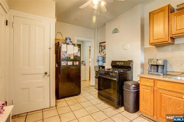 a view of a walk in closet