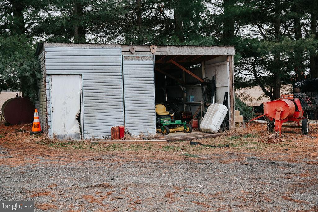 76 Northville Road Bridgeton, NJ 08302 - Photo 25 of 63 a view of outdoor space and shower
