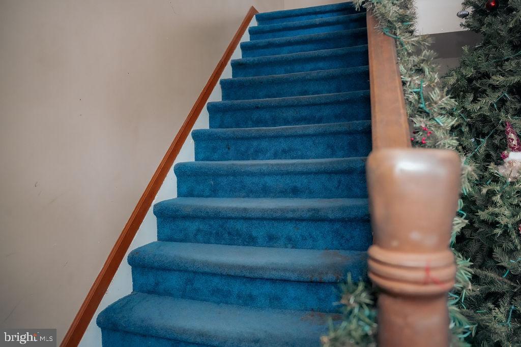 76 Northville Road Bridgeton, NJ 08302 - Photo 42 of 63 a view of entryway with flower plants