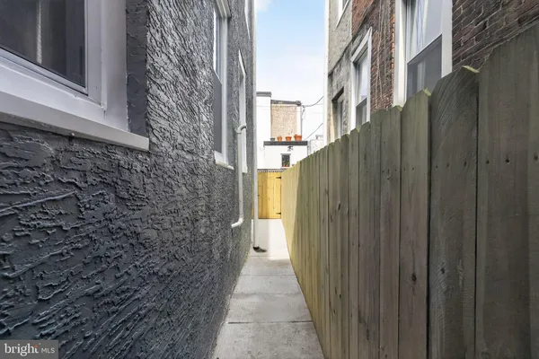 $379,900 | 749 South 52nd Street, Philadelphia, PA 19143