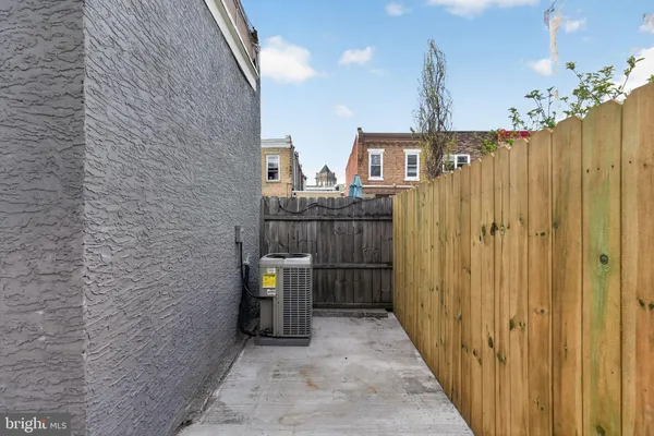 $379,900 | 749 South 52nd Street, Philadelphia, PA 19143