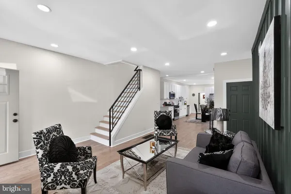 $379,900 | 749 South 52nd Street, Philadelphia, PA 19143