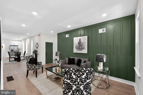 $379,900 | 749 South 52nd Street, Philadelphia, PA 19143
