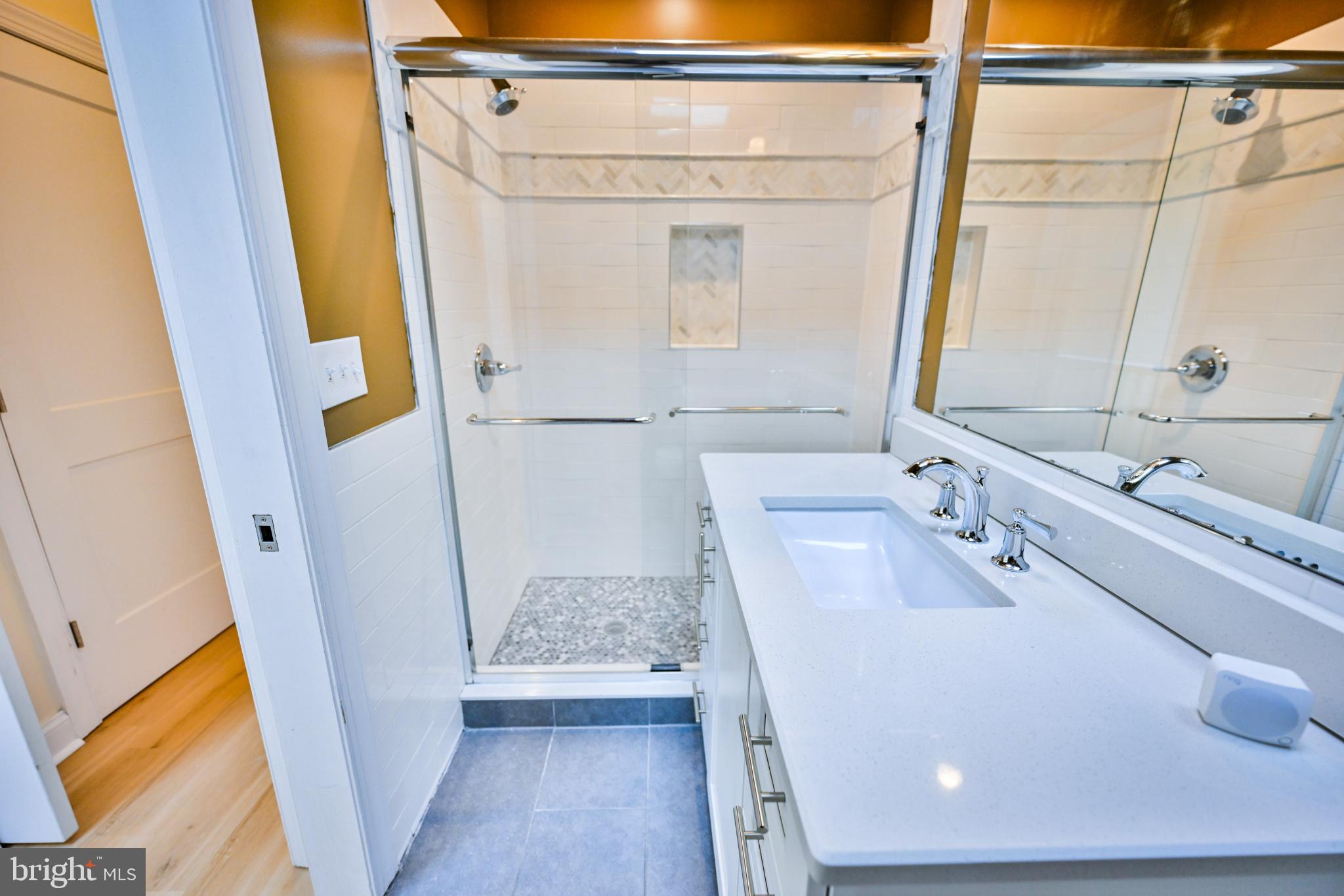 907 Stiles Street, Unit B Baltimore, MD 21202 - Photo 24 of 26 Full Hall Bath #2