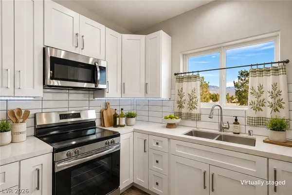 $492,500 | 711 West Leffner Drive, Pahrump, NV 89060