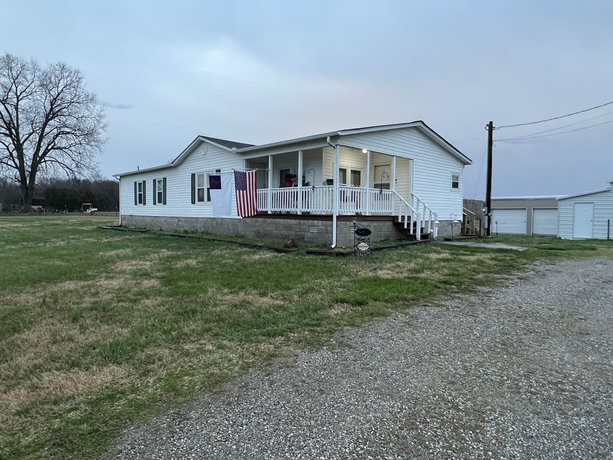 316 Deer Point Road Unionville, TN 37180 - Photo 3 of 26 Gallery Image 3